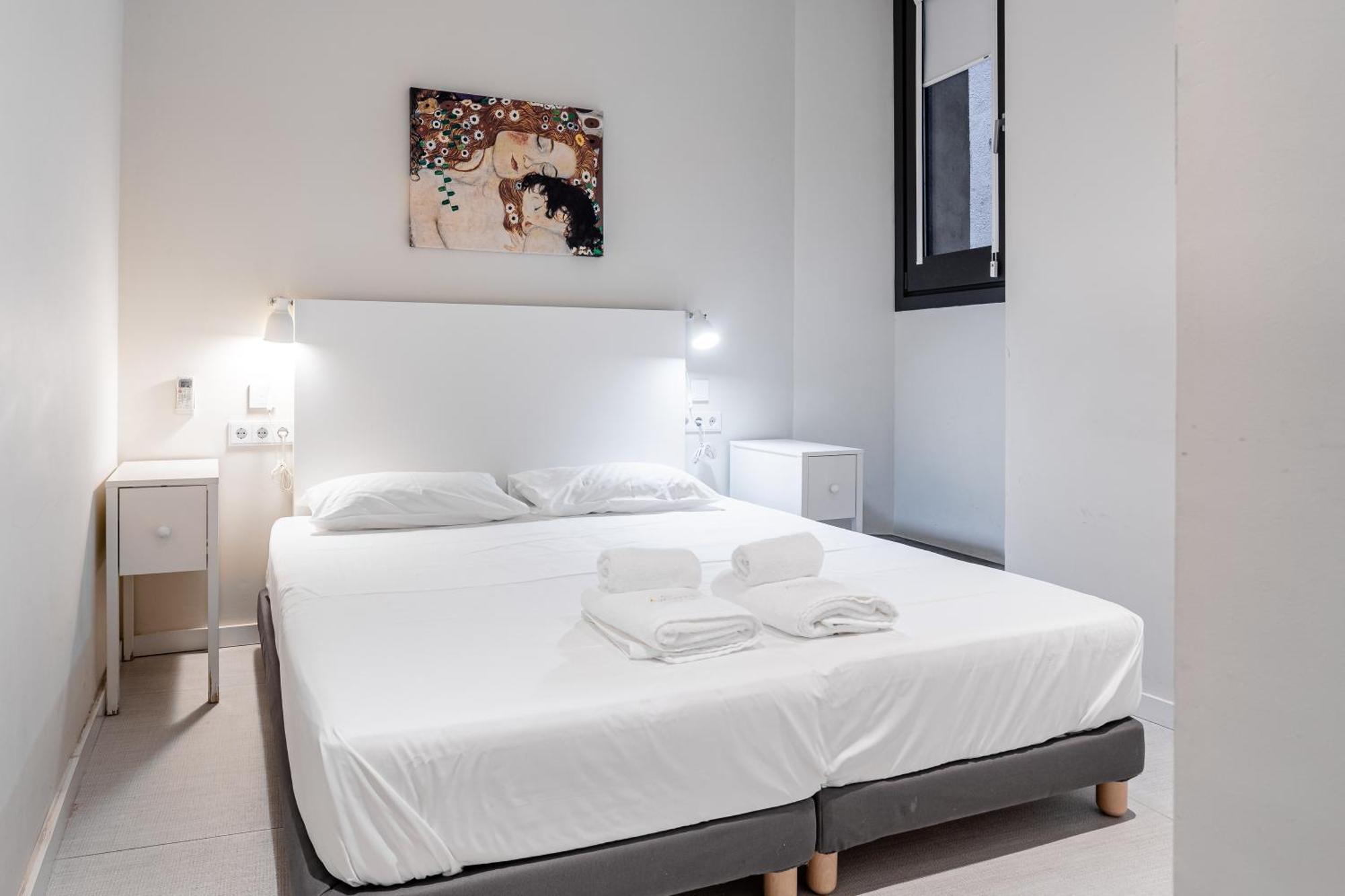 Apt 8 Geranio Girona Esterno foto